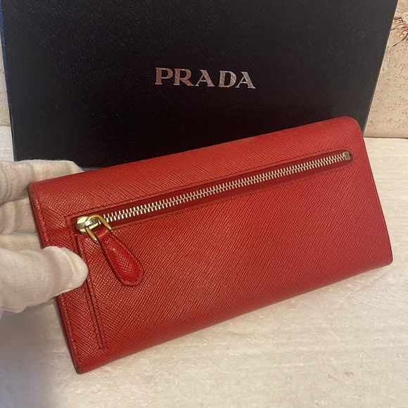 PRADA Red Saffiano Bow Continental Wallet - Picture 7 of 17